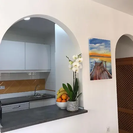 Nice House With Amazing Swimming Pool/ Just 5 Min From Beach Holiday home