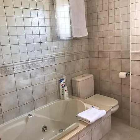 Nice House With Amazing Swimming Pool/ Just 5 Min From Beach